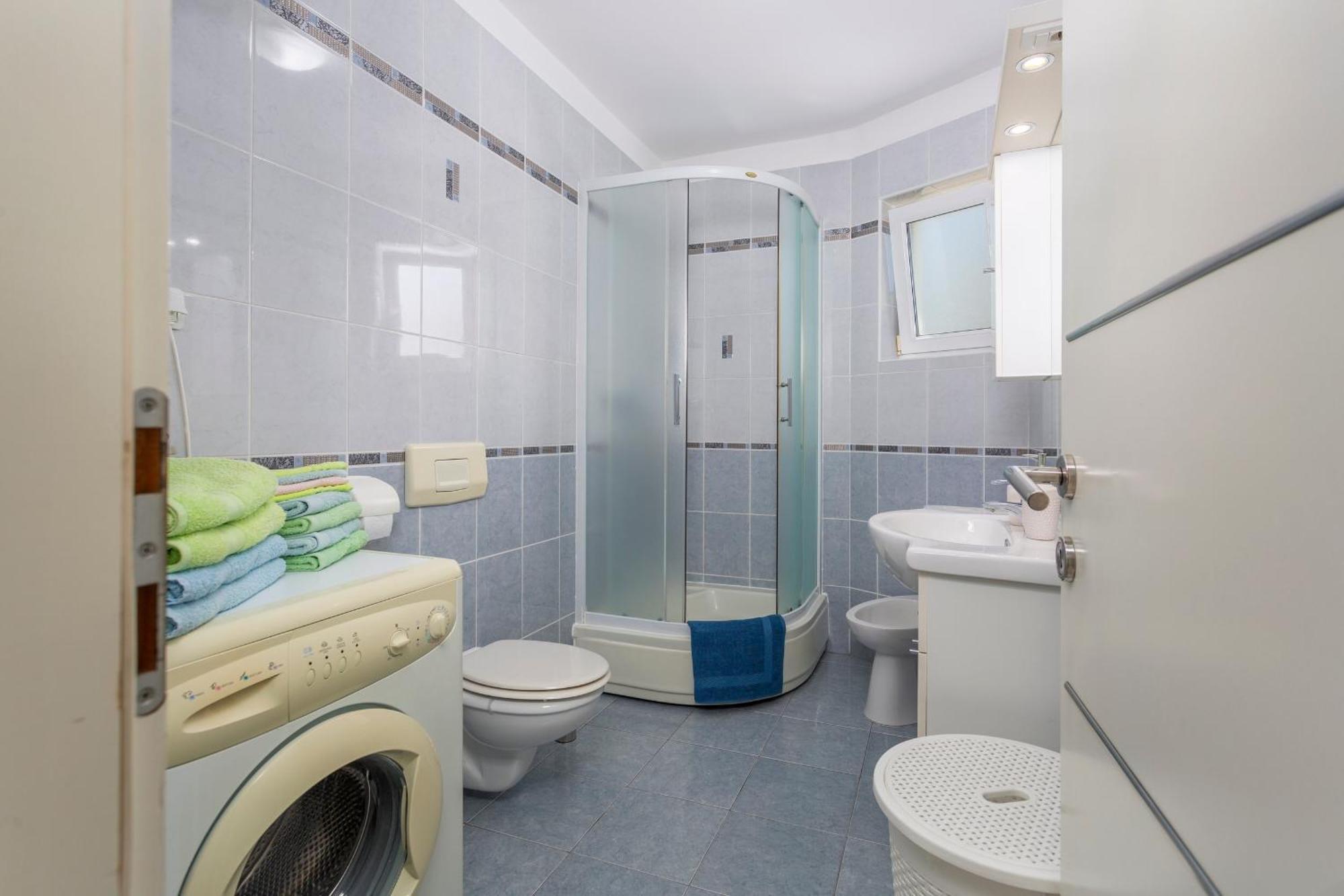 Apartments By The Sea Njivice, Krk - 5296 المظهر الخارجي الصورة